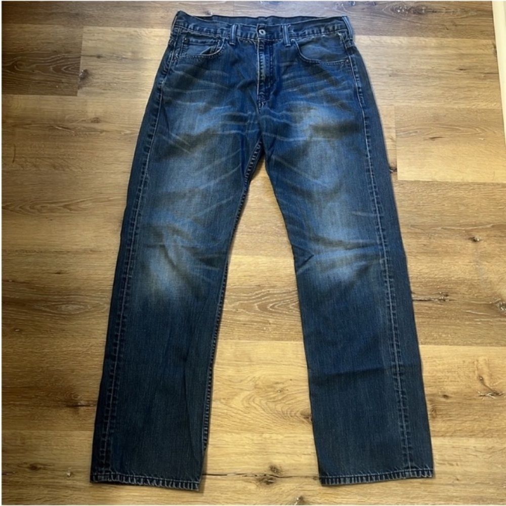 569 32x34 Levi’s